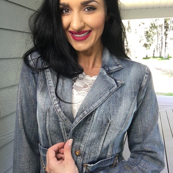 Yes denim jean jacket with embellishments - Picture 4 of 8